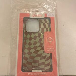 Checkmate Gold/Brown MagSafe iPhone Case